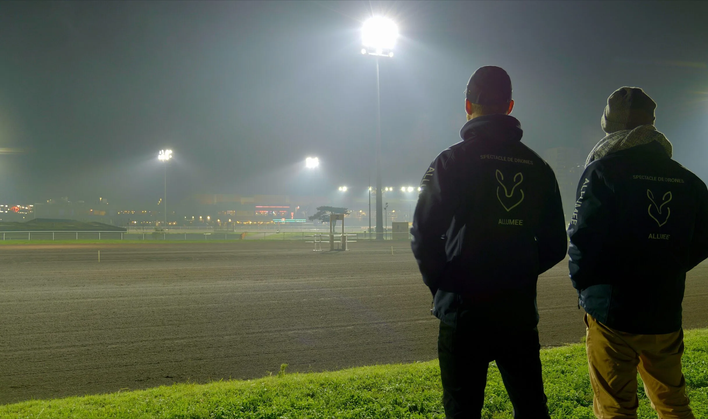 team-allumee-auf-dem-trainingsfeld